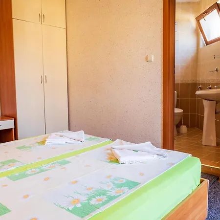 Hotel Briz Kiten (Burgas)