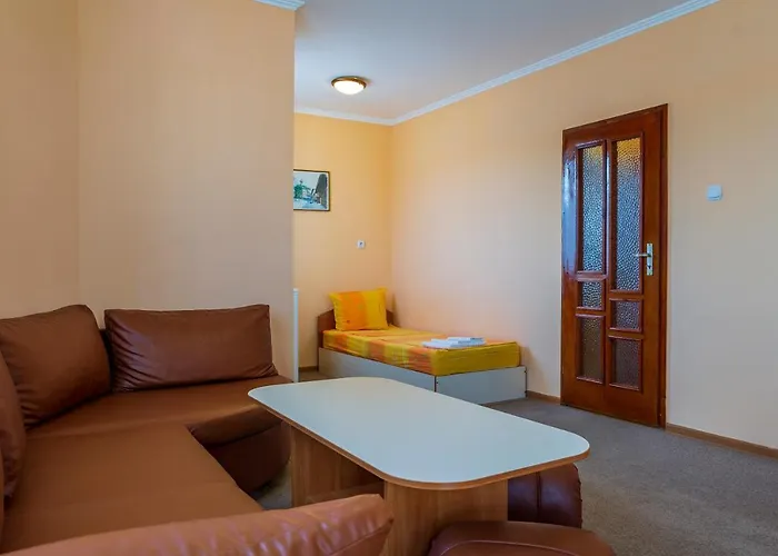 Отель бриз 2*