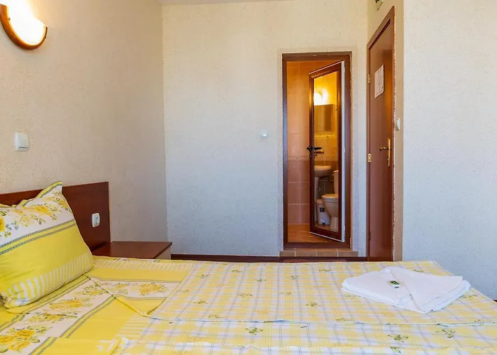 Отель бриз 2*